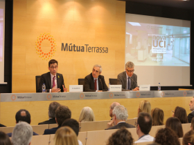 inauguración UCI MútuaTerrassa sala de actos