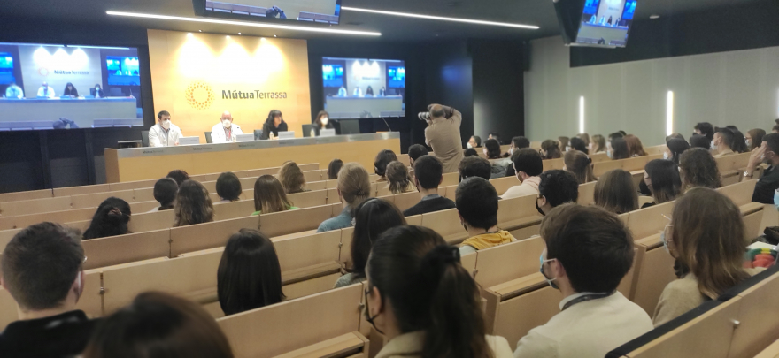 Más de un centenar de futuros residentes asisten a la jornada de Puertas Abiertas