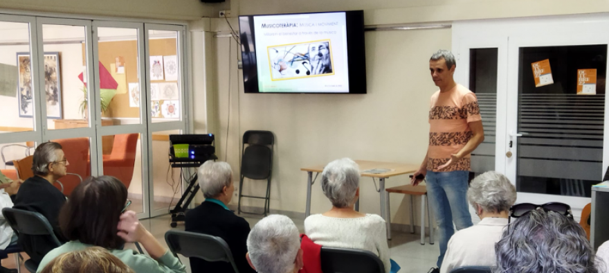 El sr. Sergi Muñiz participa en el ciclo de conferencias de la Escuela de Salud de Vacarisses